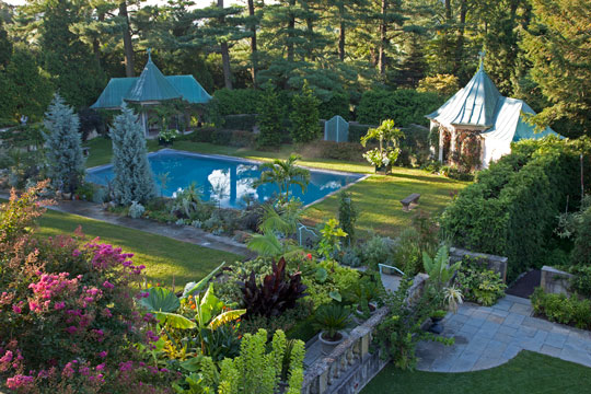 Chanticleer Terrace