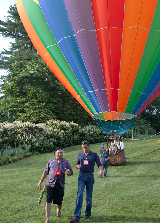 Ballon Departure